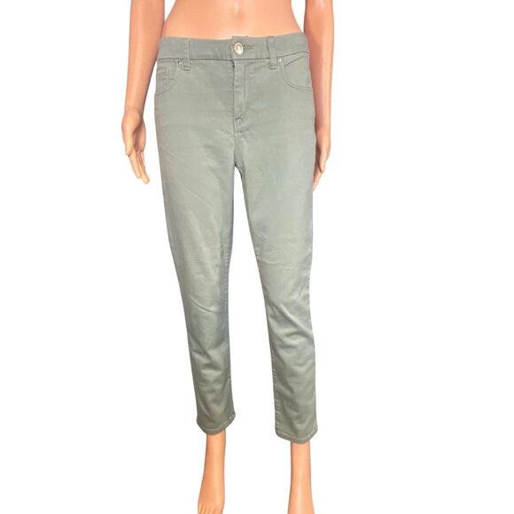 Chicos So Slimming Girlfriend Ankle Pants Sage Green Womens Size 8 Stretchy - Picture 1 of 9